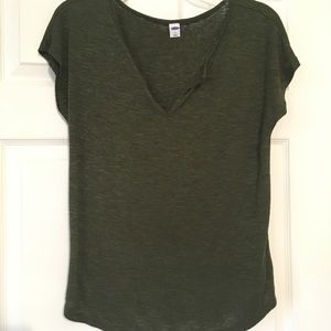 Green Old Navy shirt